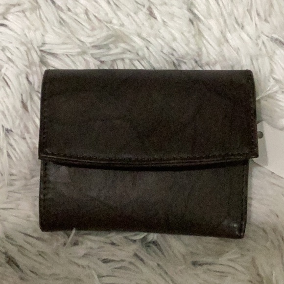 Kohl’s tri fold wallet snap closure grayish brown - Picture 1 of 14